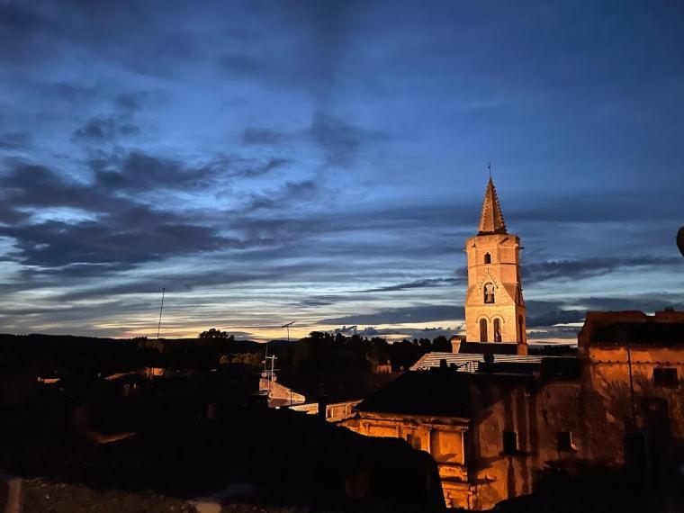 Insolite Studio -La Tour Des Templiers- Montfrin Zewnętrze zdjęcie